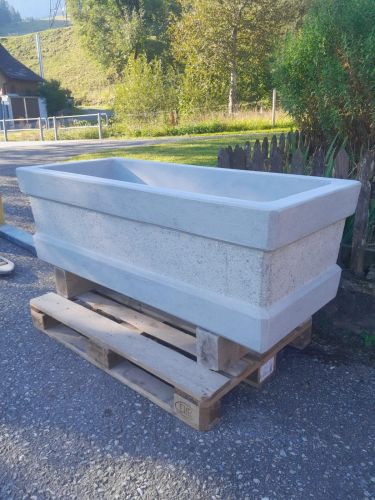 Brunnentrog Modell B, Mittelteil Gestockt